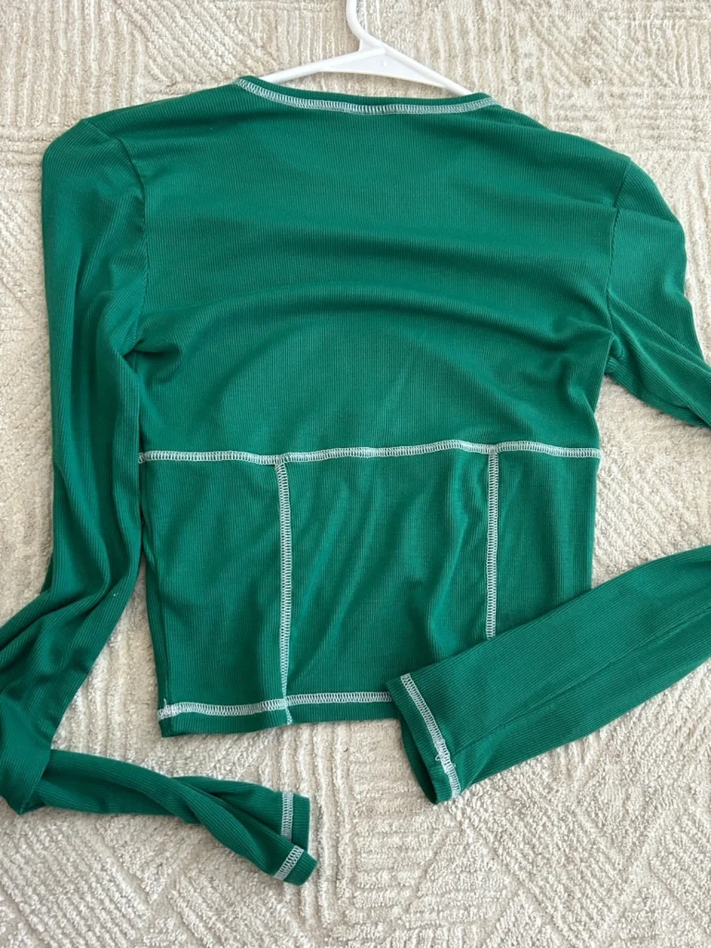 Aritzia Green Long-Sleeve Seam-Detail Top - Picture 4 of 4